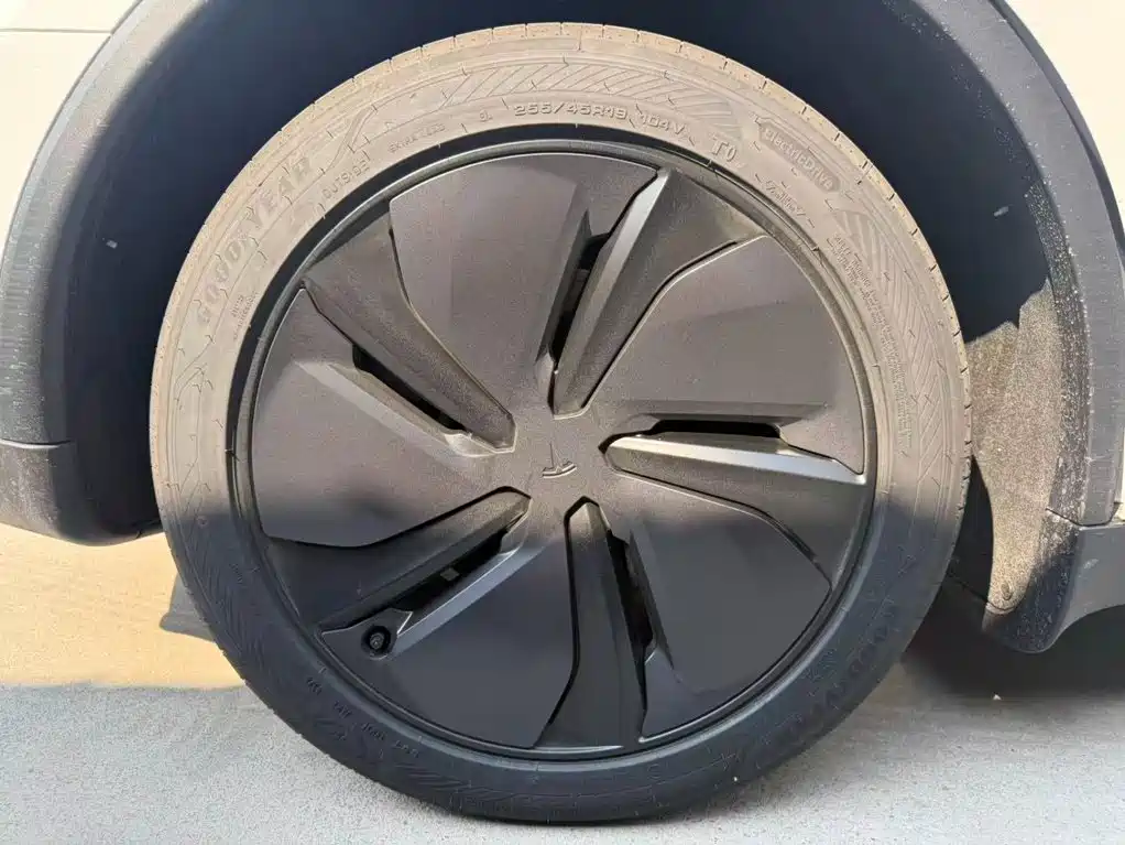 Tesla Model Y 2026 2026 Rear-Wheel Drive