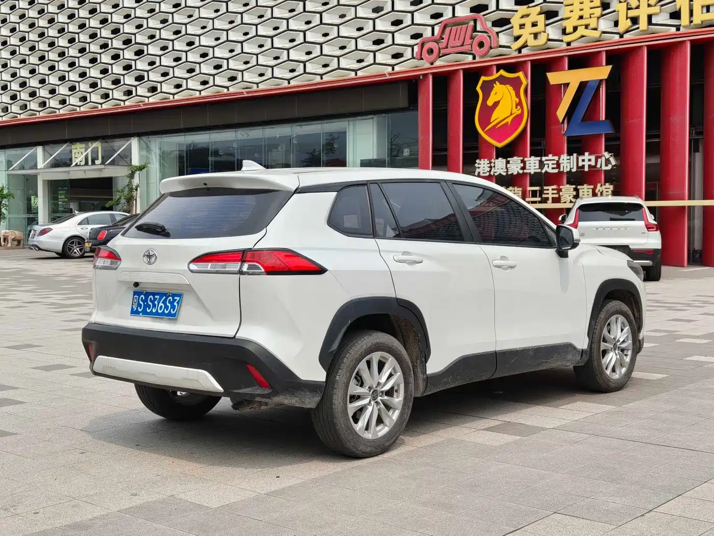 Toyota Corolla Cross 2024 Model 2.0L Pioneer Edition фото 7