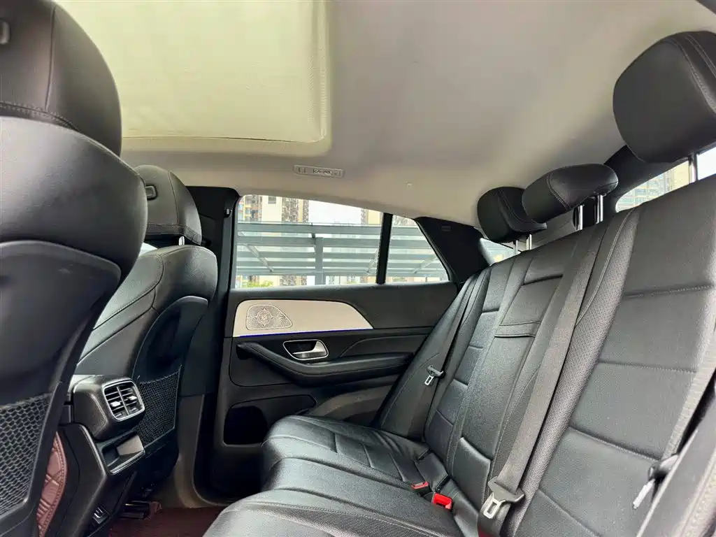 Mercedes-Benz GLE Coupe 2020 GLE 350 4MATIC Coupe SUV Fashion фото 15