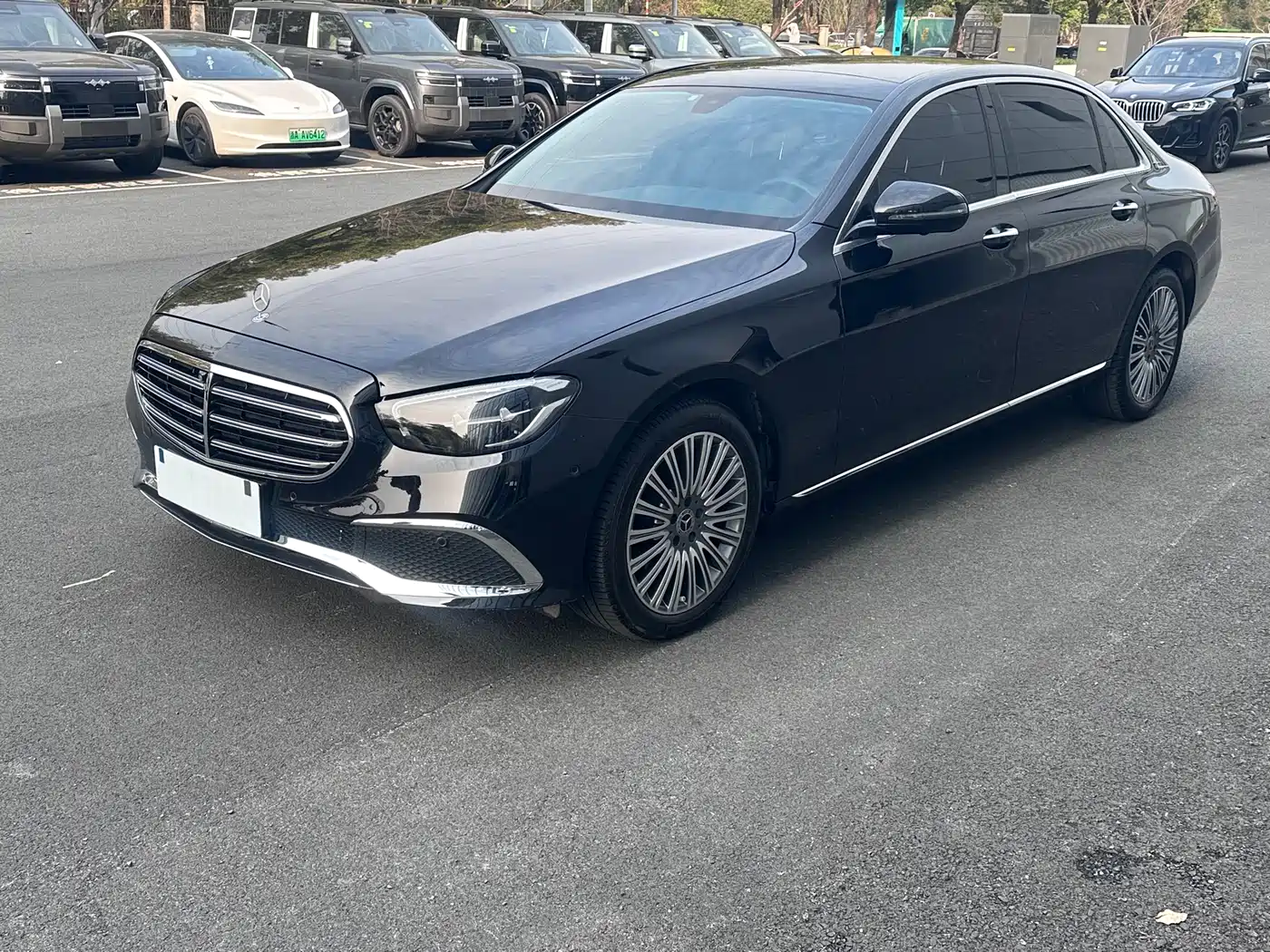 Mercedes-Benz E-Class 2023 E 300 L Fashion