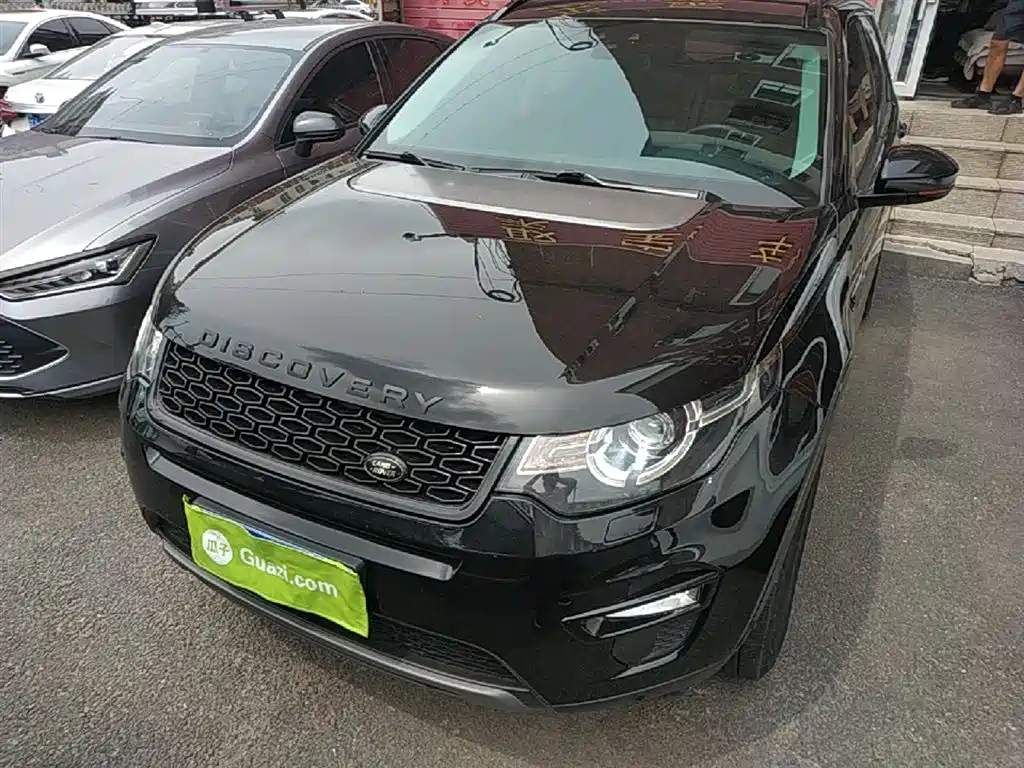 Land Rover Discovery Sport 2018 240PS SE Edition фото 3