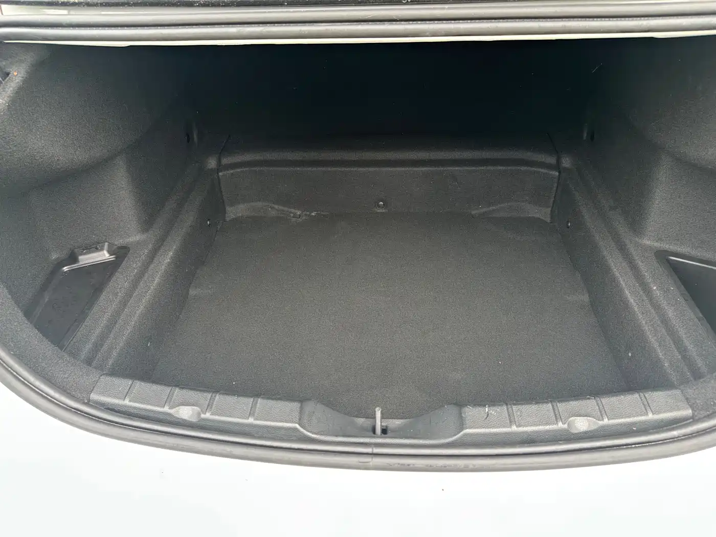 BMW 1 Series 2021 120i M Sport Shadow Edition фото 15