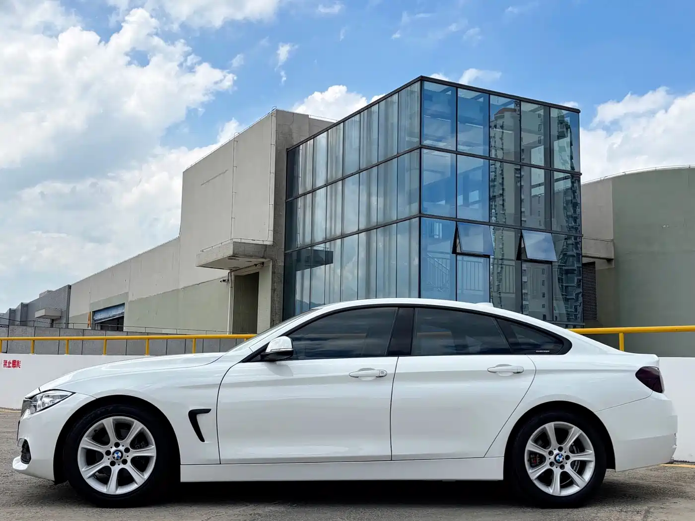 BMW 4 Series 2014 420i Gran Coupe Fashion Edition фото 9
