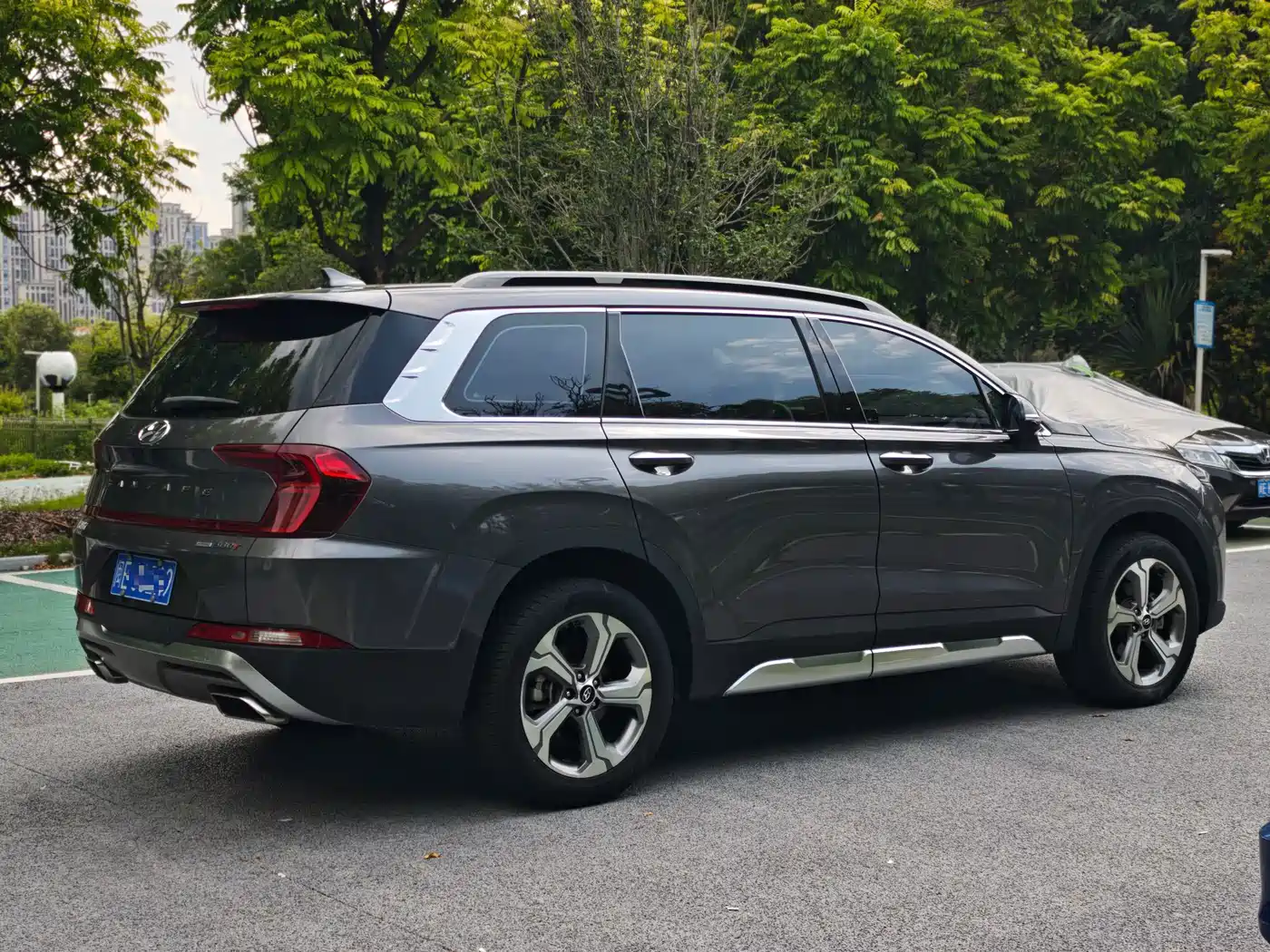 Фото 4 - Hyundai Santa Fe