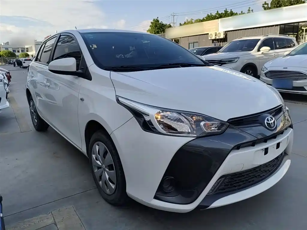 Toyota YARiS L Zhi Xuan 2020 1.5L CVT Leading Edition фото 4