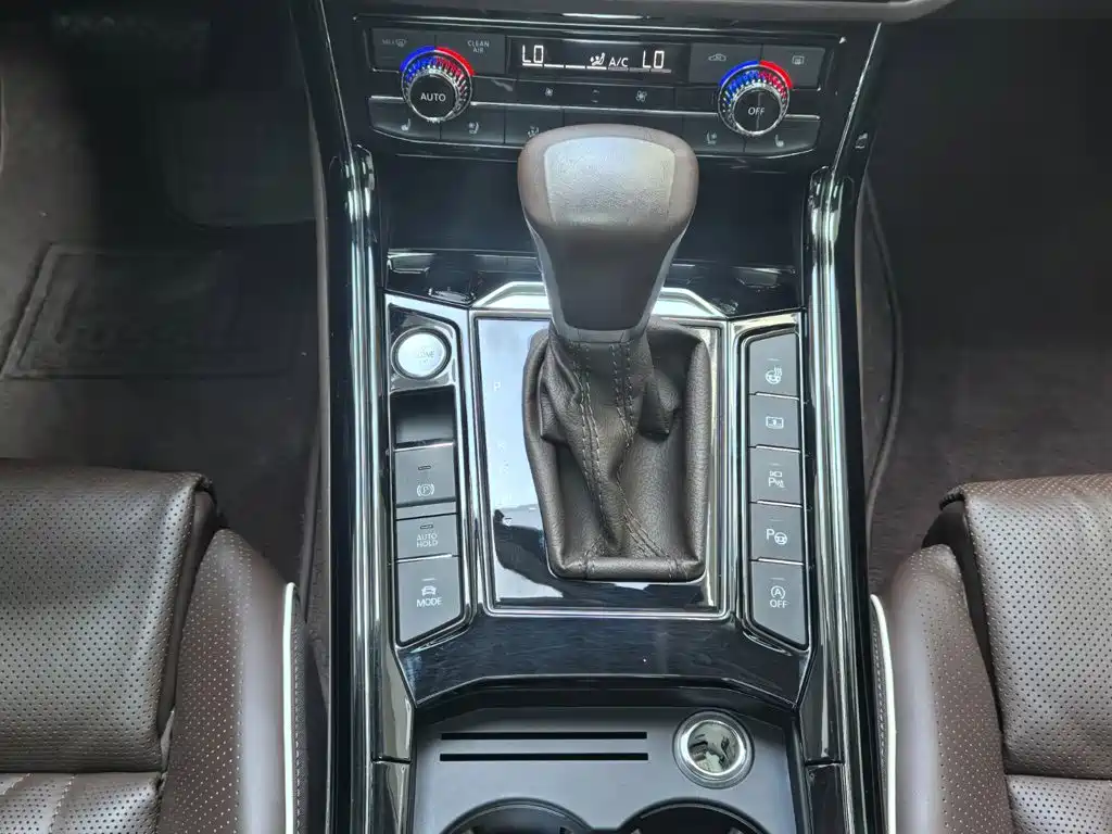 Volkswagen Phideon 2023 2021 380TSI Premium Edition