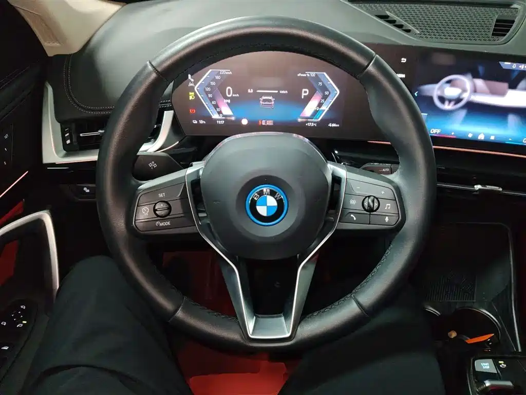 BMW iX1 2023 eDrive25L X Design Package фото 11