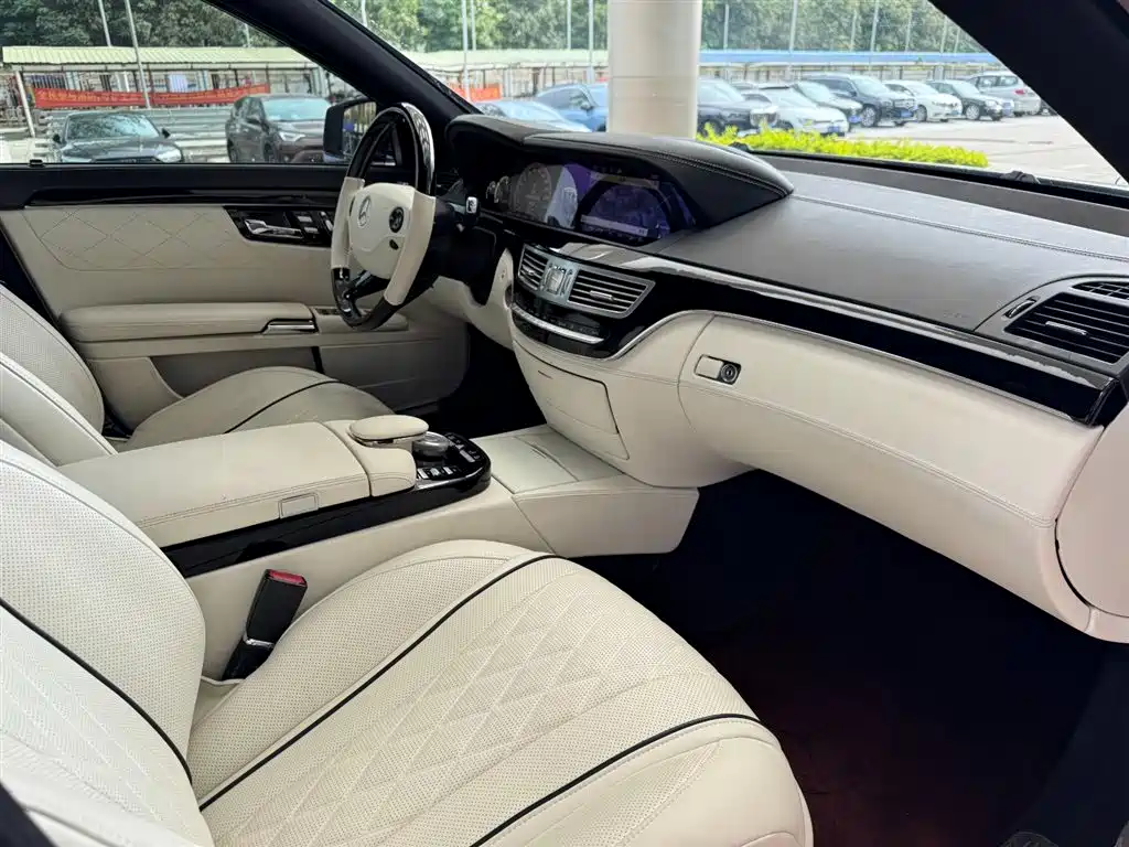 Mercedes-Benz S-Class фото 14