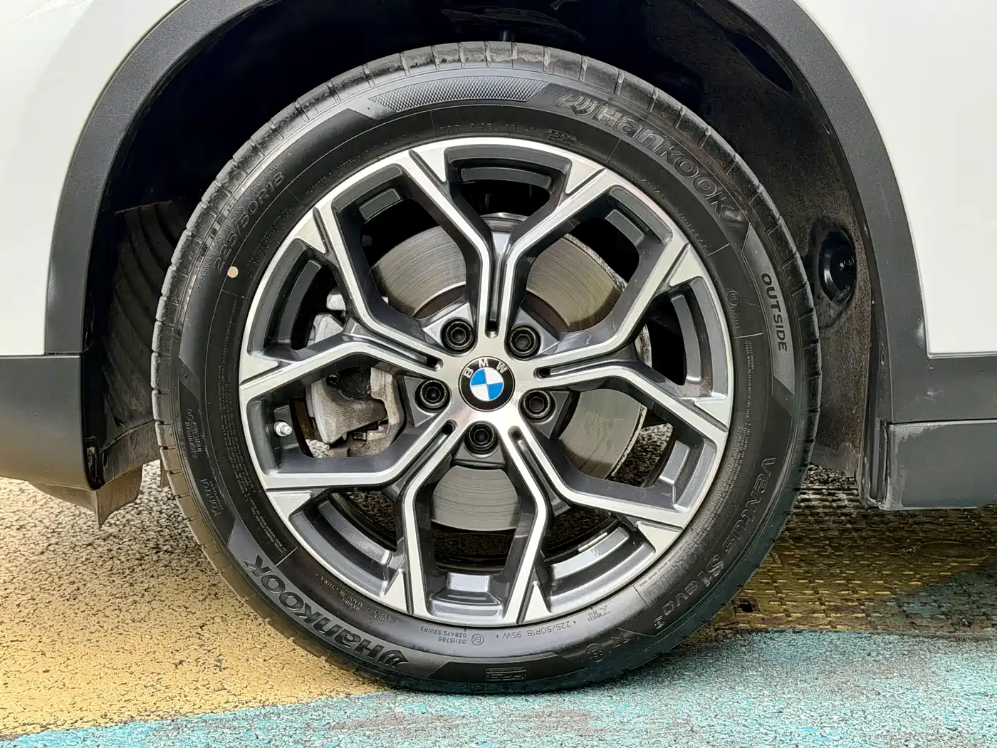 BMW X1 2021 sDrive25Li Leading фото 4