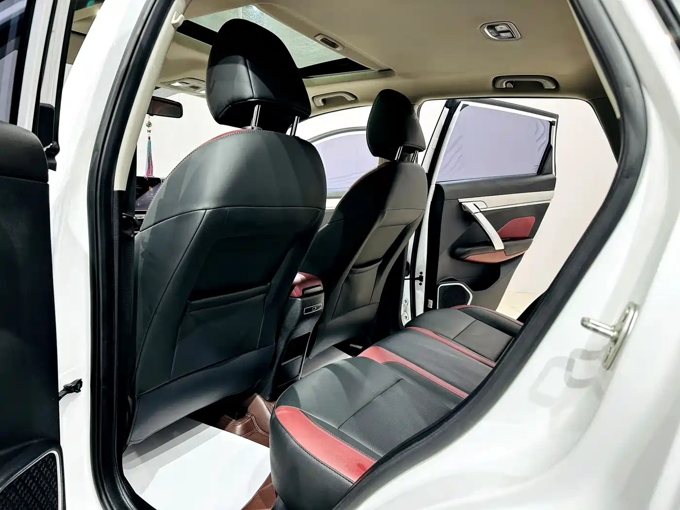 GEELY AUTOMOBILE BINYUE