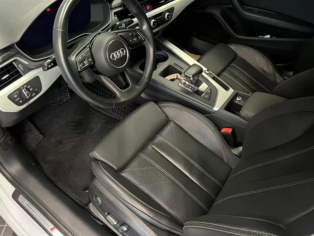 Audi A4L 2023 40 TFSI Fashion Dynamic фото 3