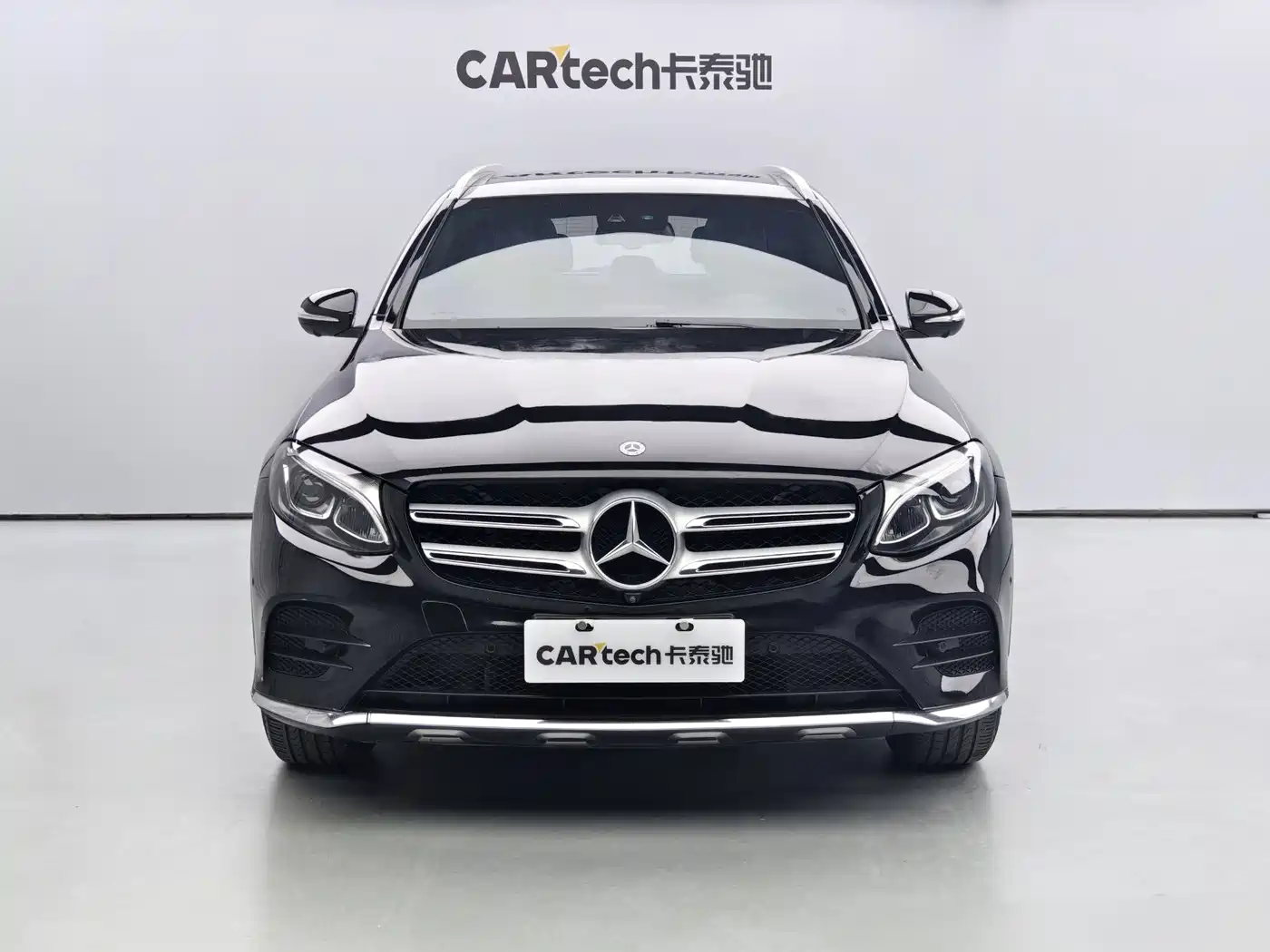 Mercedes-Benz GLC 2018 Facelift GLC 260 4MATIC Luxury фото 2