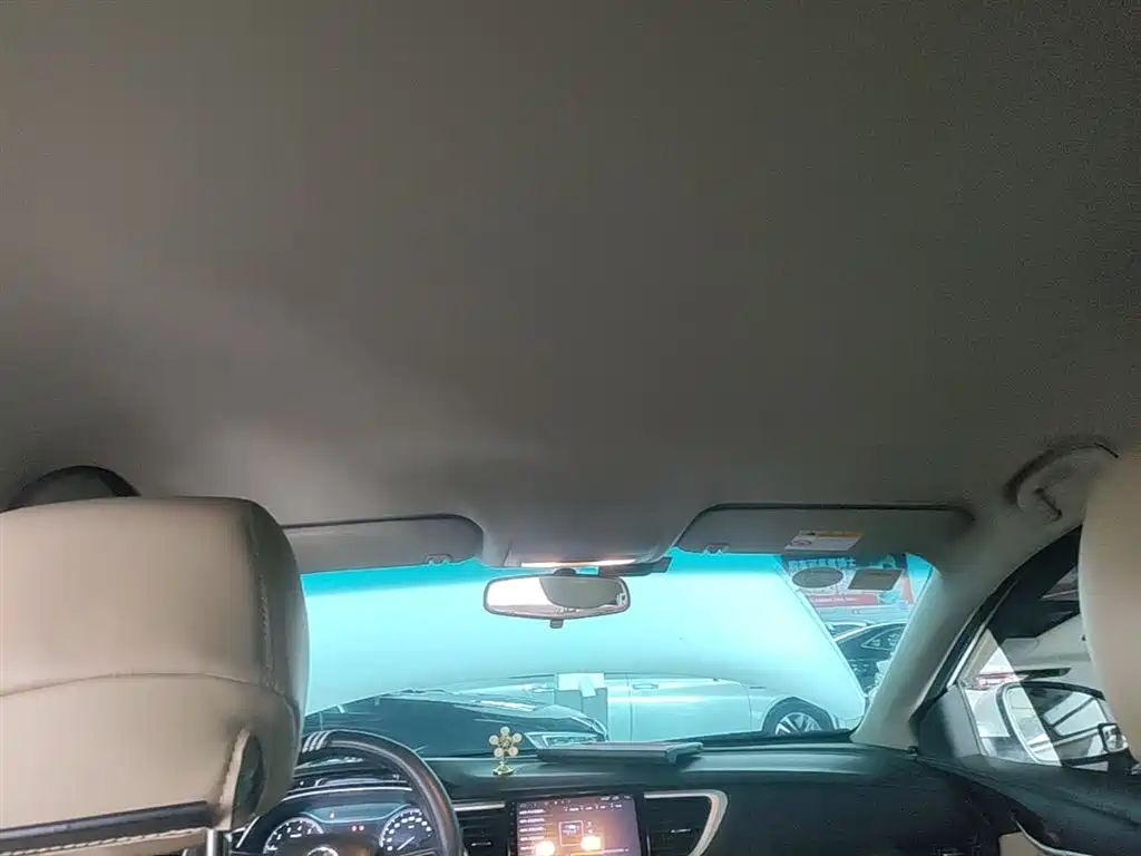 Buick Excelle 2019 15T DCT Progressive Type China VI фото 18