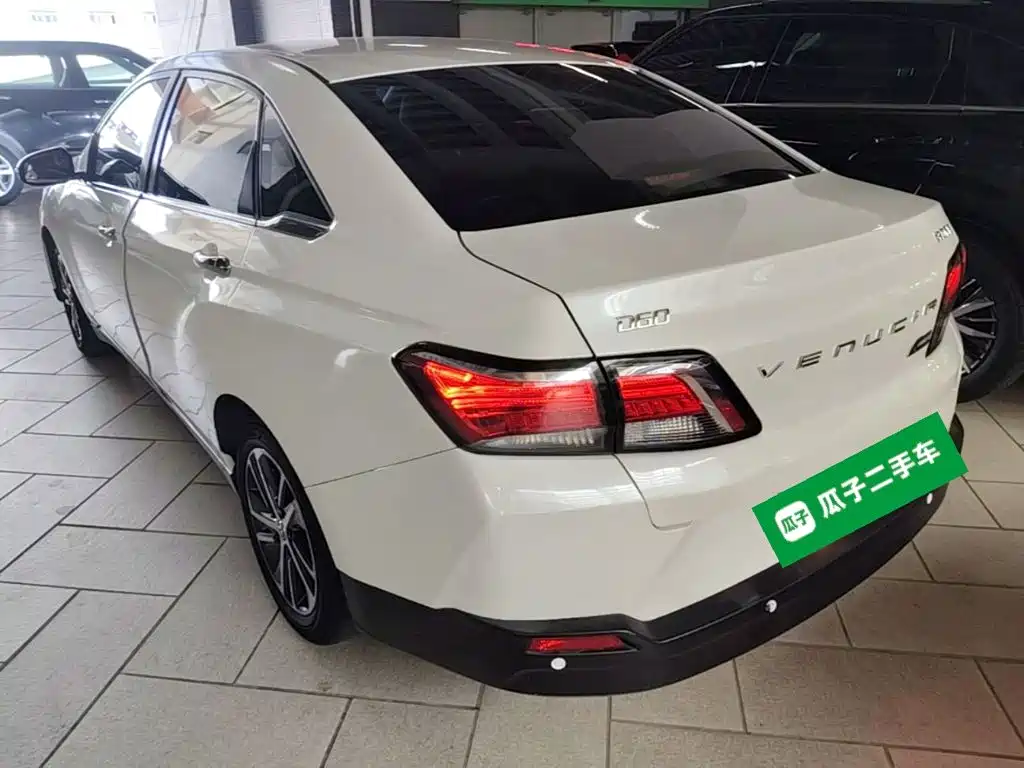 Venucia D60 2018 2018 1.6L CVT Smart Elite Edition