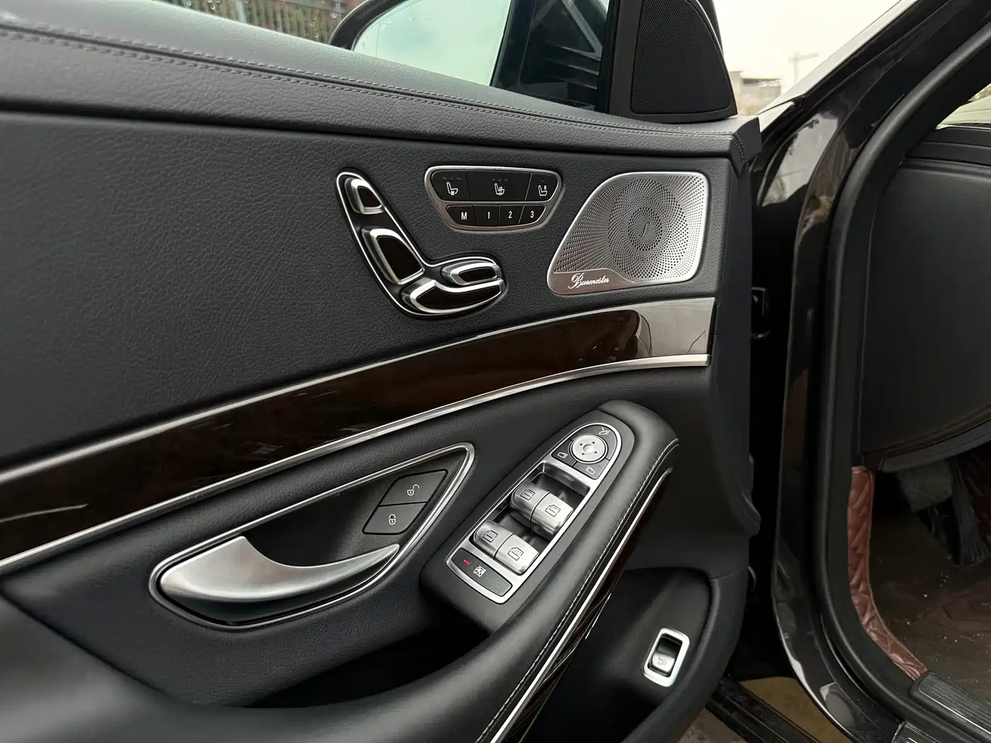 Mercedes-Benz Maybach S-Class 2020 S 450 4MATIC Collector's Edition фото 8