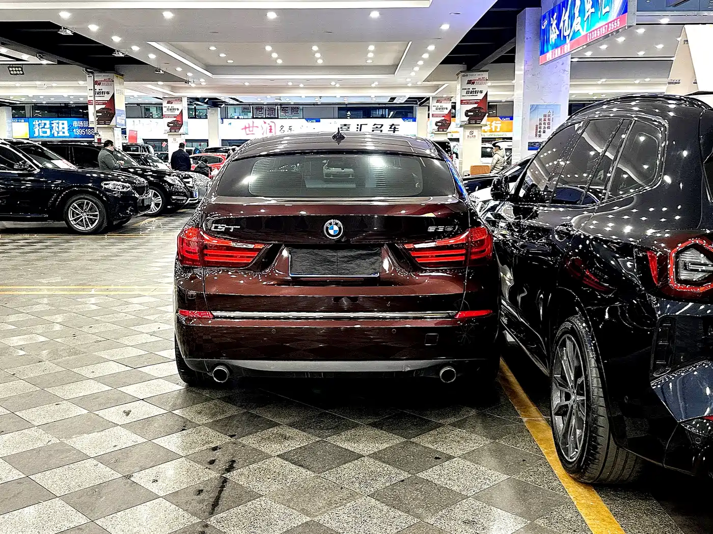 BMW 5 Series GT 2014 535i Luxury фото 3
