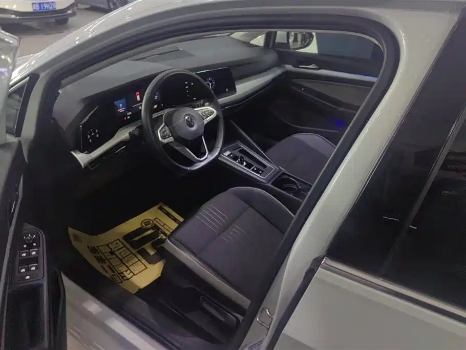 Volkswagen Golf 2021 280TSI DSG Pro фото 9