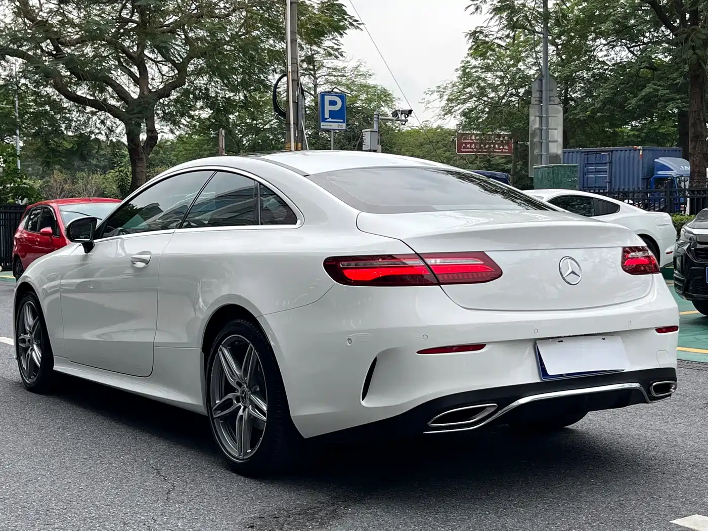 Mercedes-Benz E-Class (Import) 2017 E 200 4MATIC Coupe фото 4