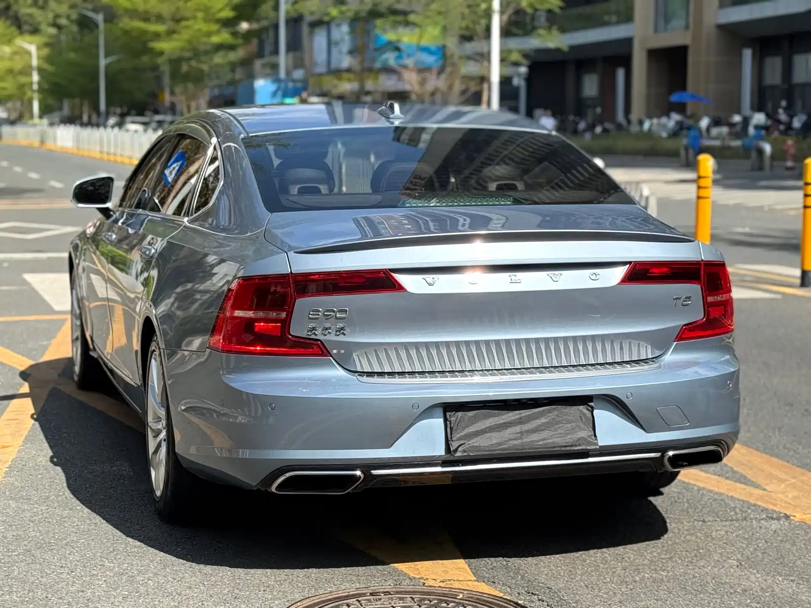 صورة 18 - Volvo S90