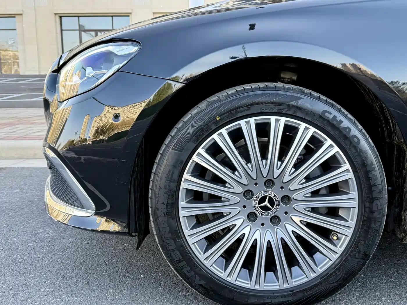 MERCEDES-BENZ E CLASS