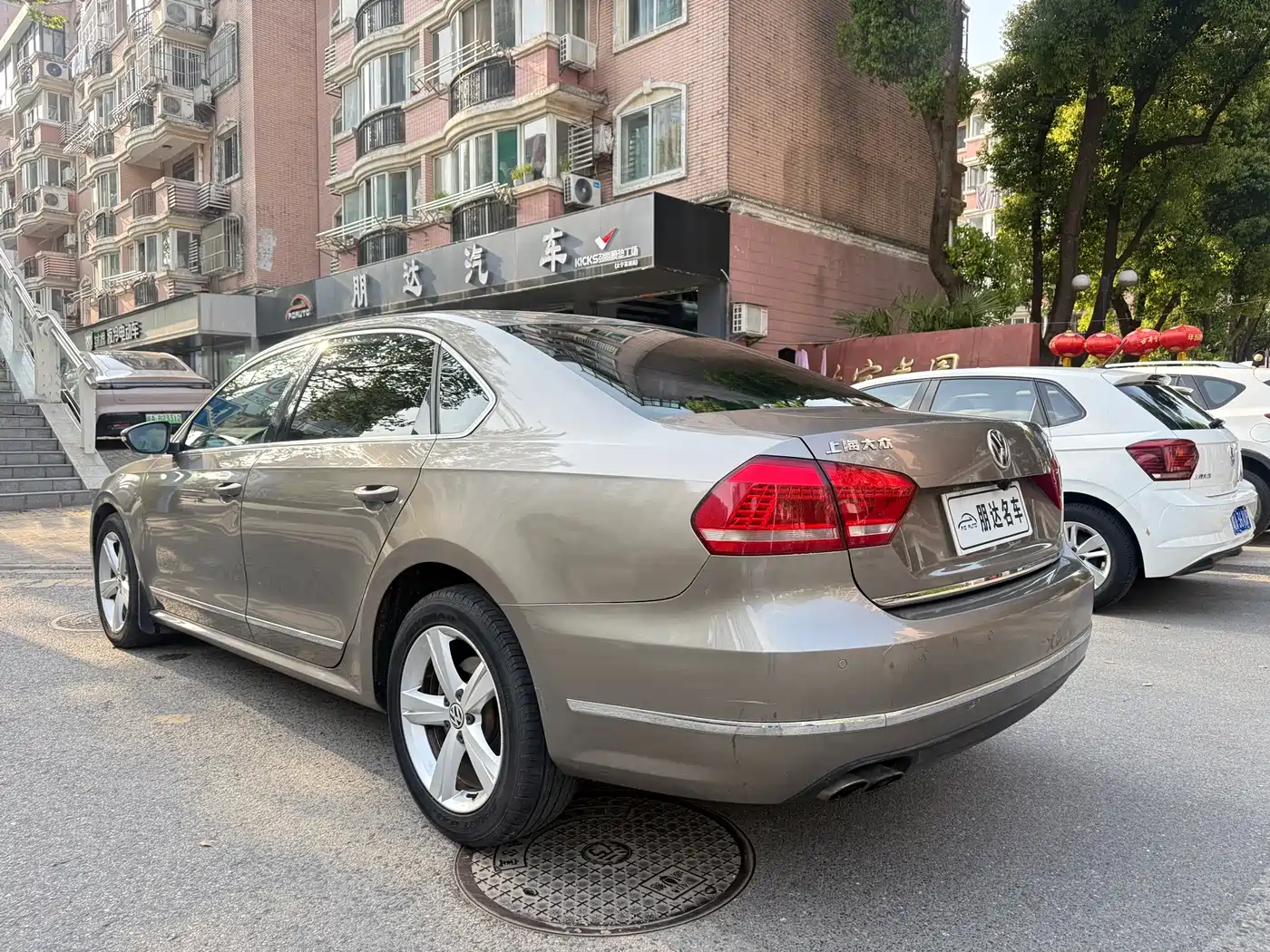Volkswagen Passat 2014 1.8TSI DSG Executive Edition фото 5