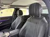 Photo 12 - Mercedes-Benz E-Class