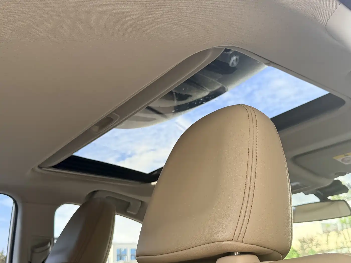 Toyota RAV4 Rongfang 2013 2.0L CVT 4WD Pioneer фото 17