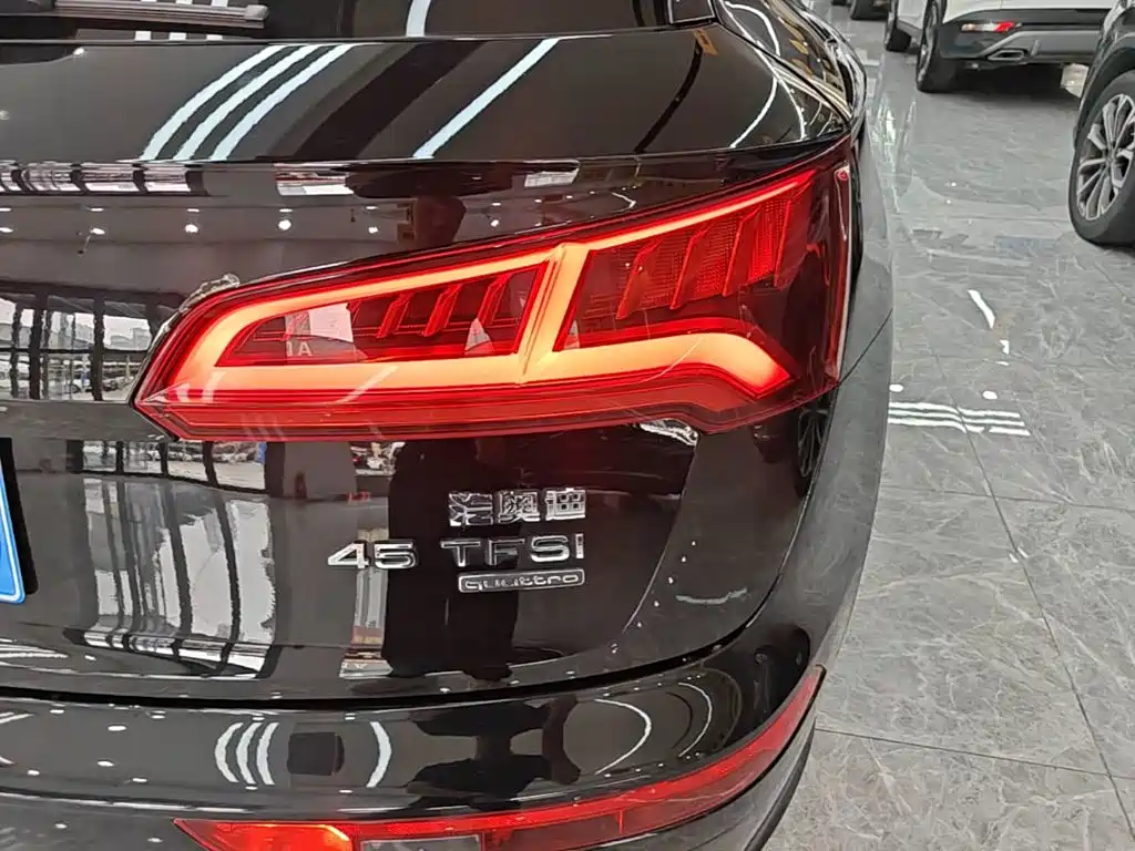 Audi Q5L 2019 2018 45 TFSI Exclusive Fashion China VI