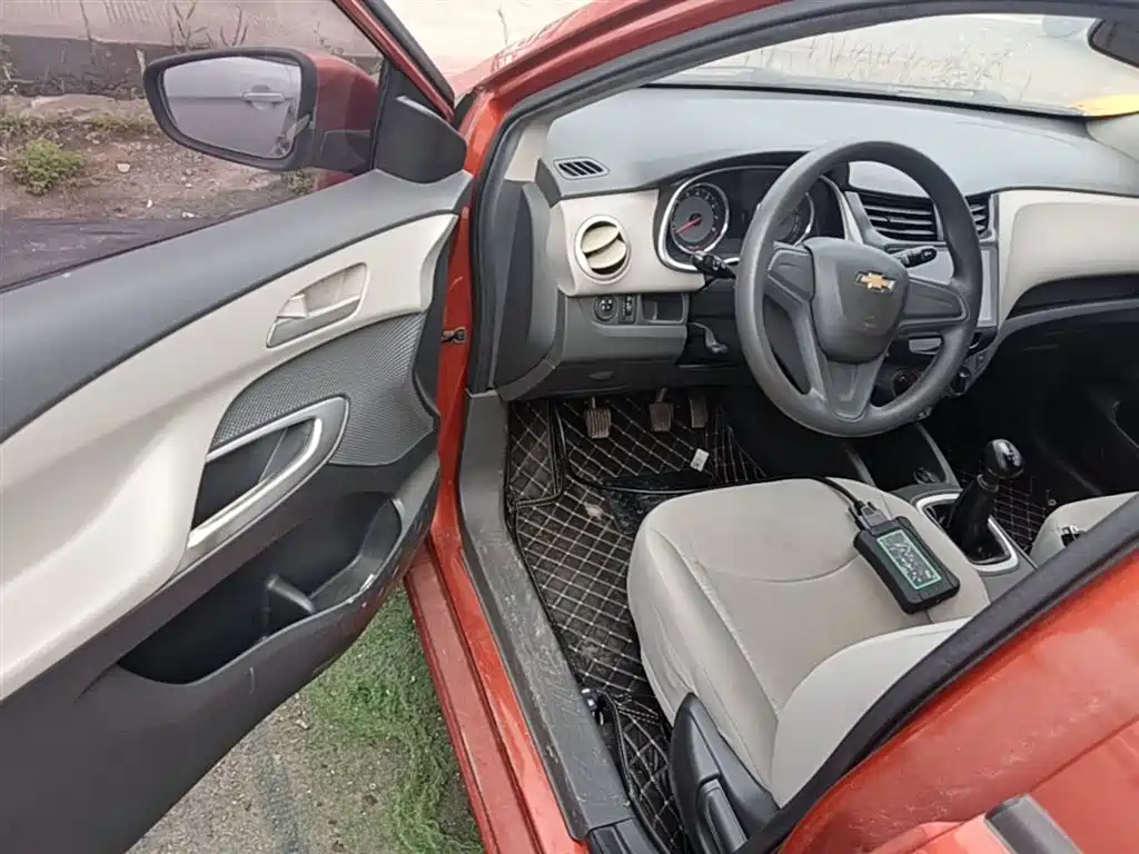Chevrolet Sail 2015 Sail 3 1.3L Manual Ideal Edition фото 16
