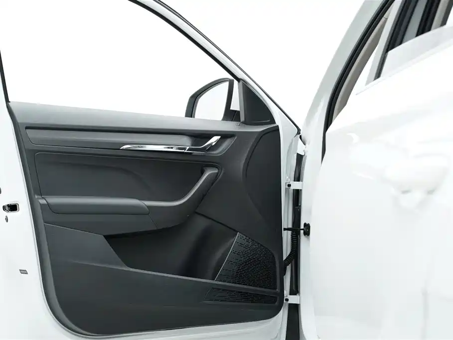 Škoda Kamiq 2023 Facelift 1.5L Auto Comfort Edition фото 10