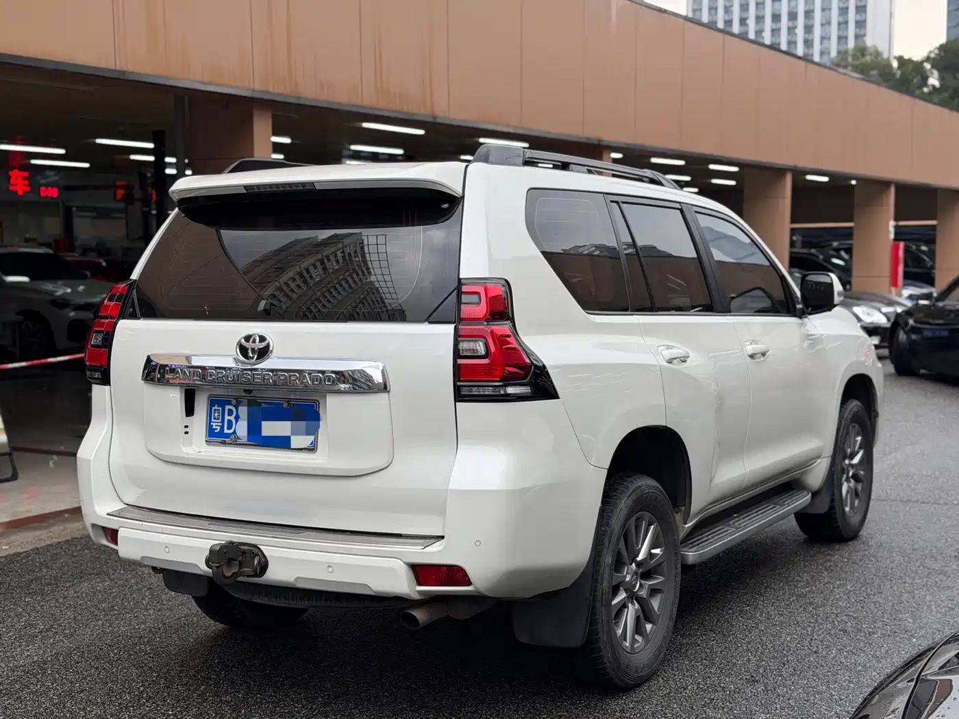 Toyota Prado 2018 3.5L Auto TX-L фото 5