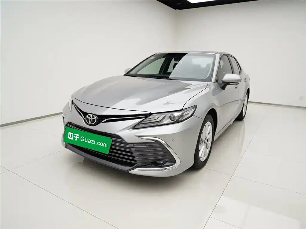 Toyota Camry 2021 2.0G Luxury Edition фото 2