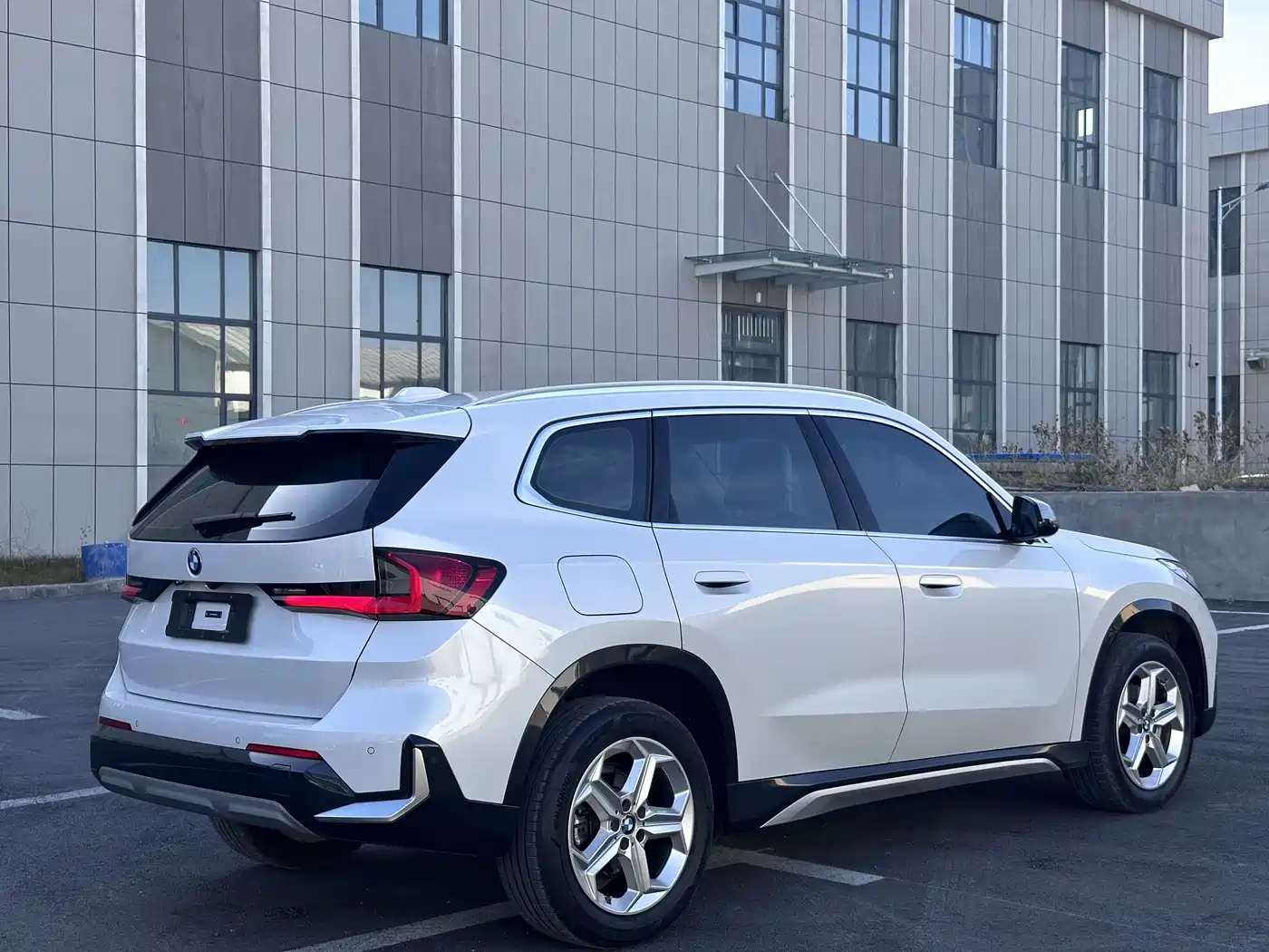 BMW X1 2023 sDrive20Li X Design Package фото 5