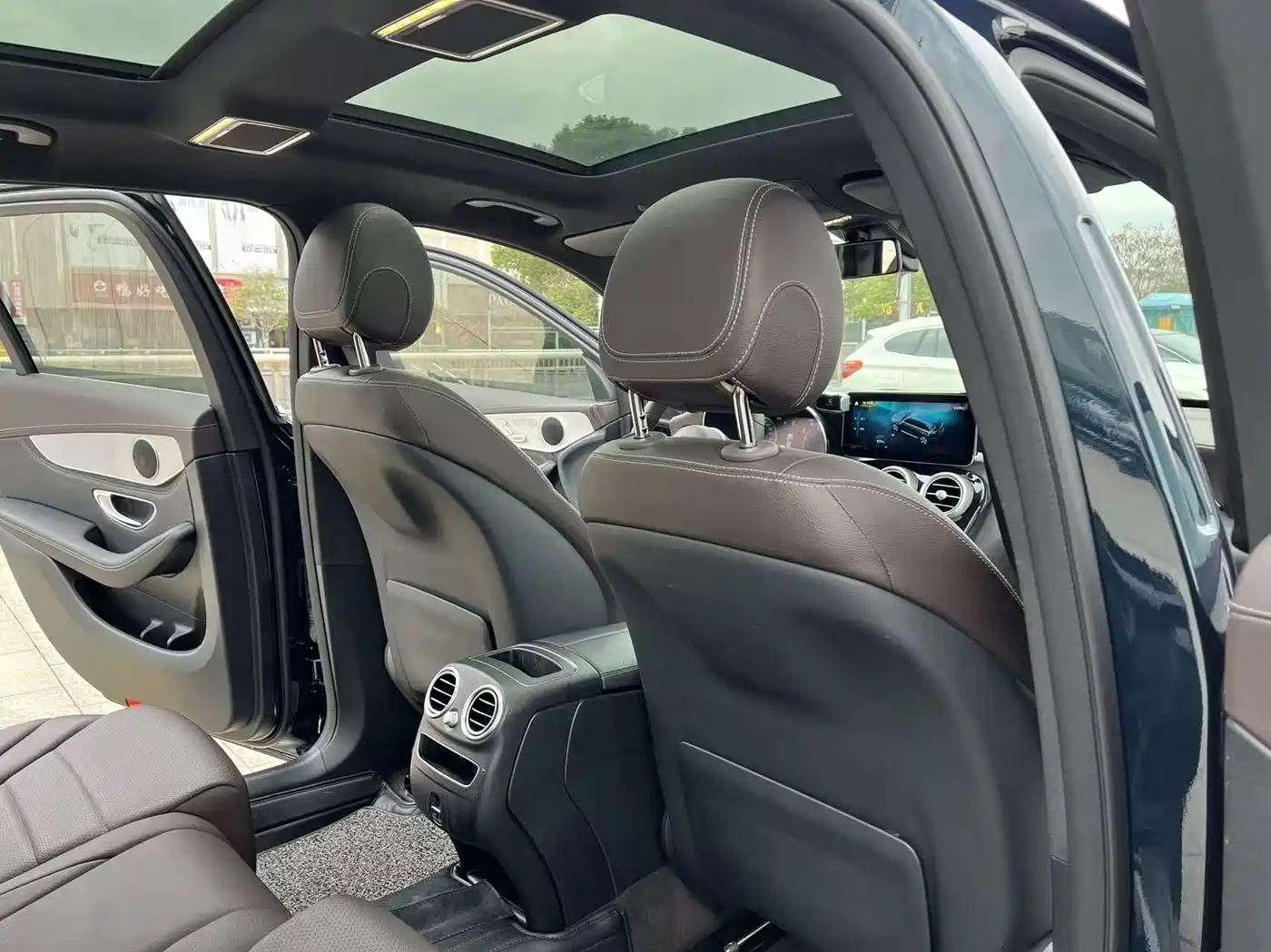 Mercedes-Benz GLC 2020 Facelift GLC 260 L 4MATIC Dynamic фото 22