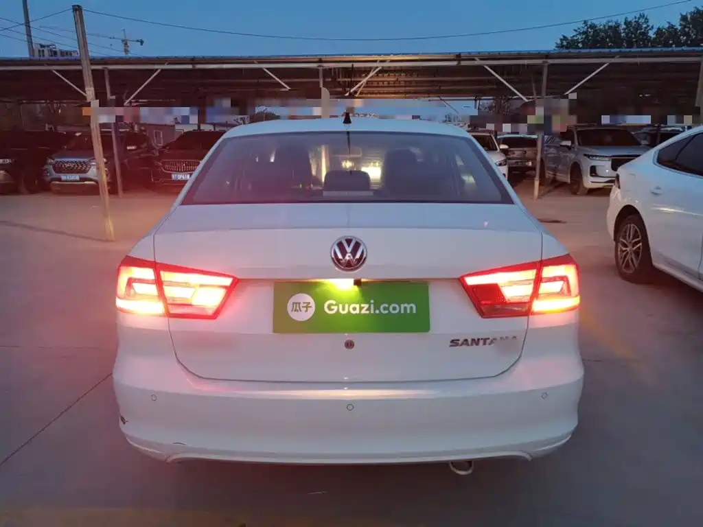 Volkswagen Santana 2015 1.6L Automatic Comfort Edition фото 6