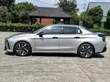 Фото 4 - Lynk & Co 03