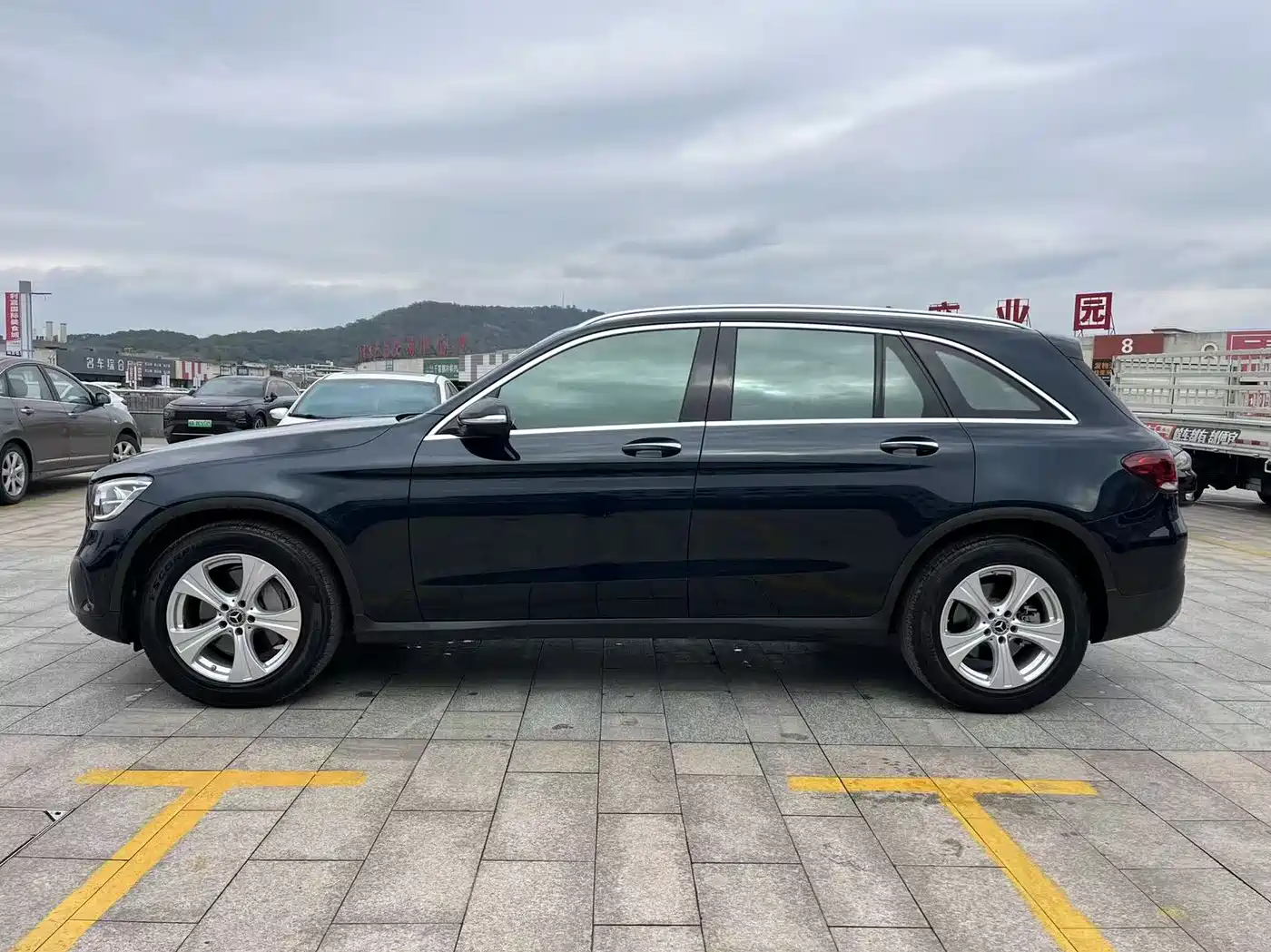 Mercedes-Benz GLC 2020 Facelift GLC 260 L 4MATIC Dynamic фото 4