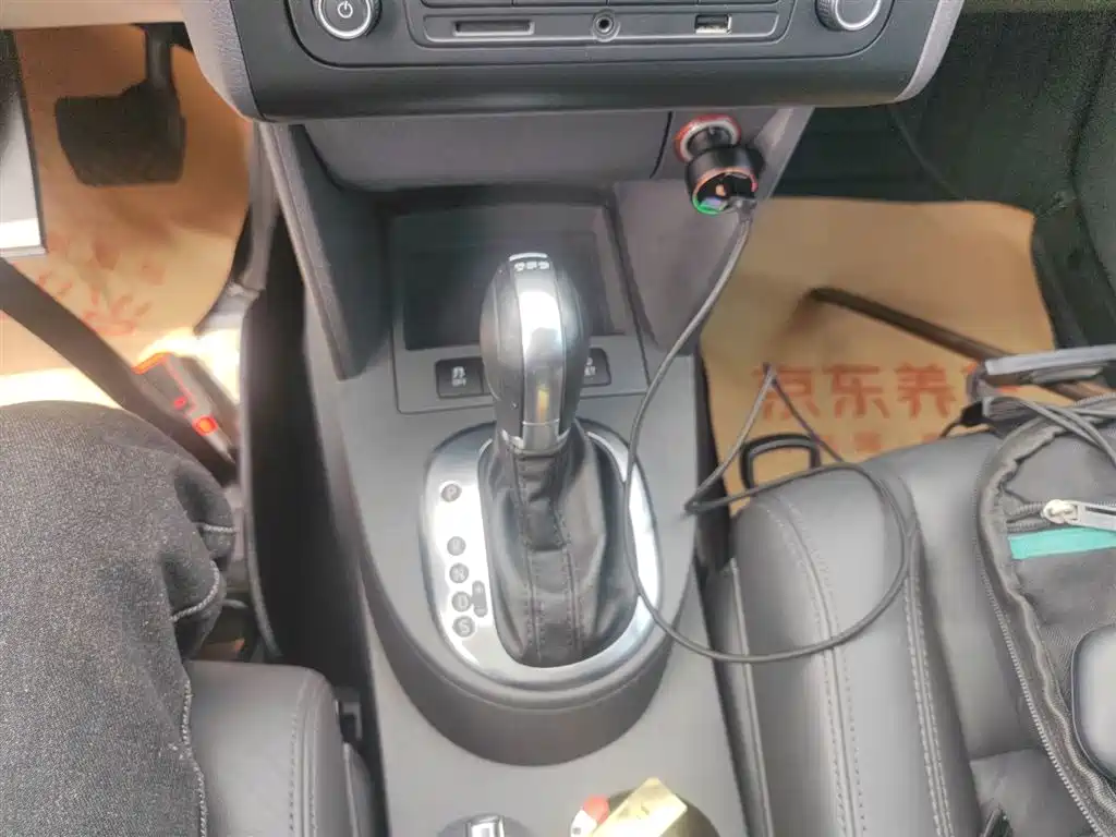 Volkswagen Touran 2015 1.4T DSG Comfort Edition 5-seater фото 10