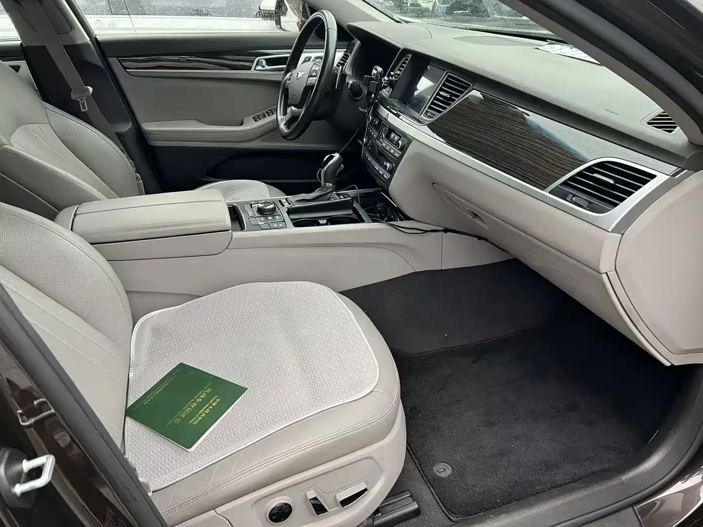 Hyundai Genesis 2016 2015 3.0GDi 4WD Luxury
