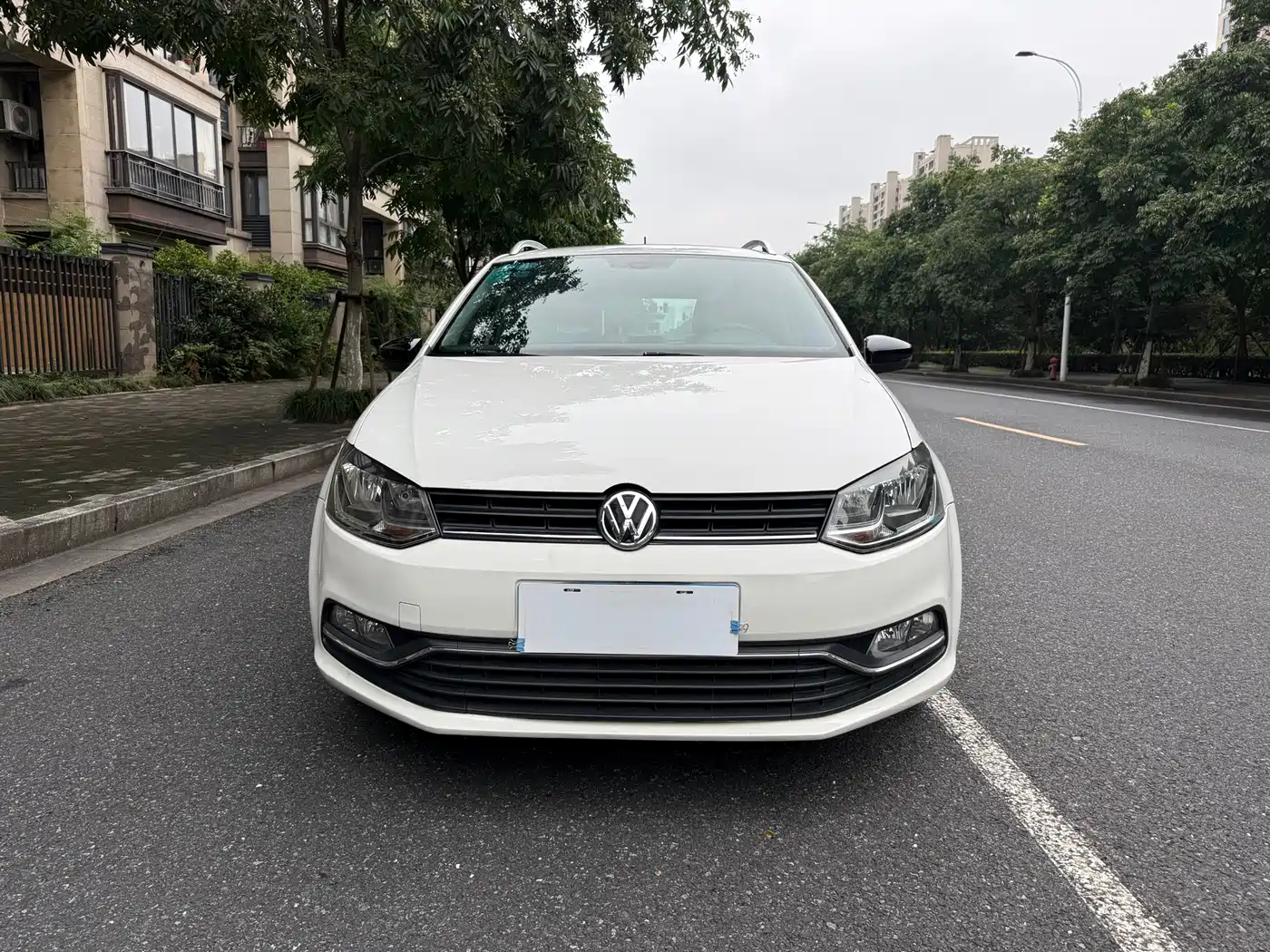 صورة 2 - Volkswagen Polo