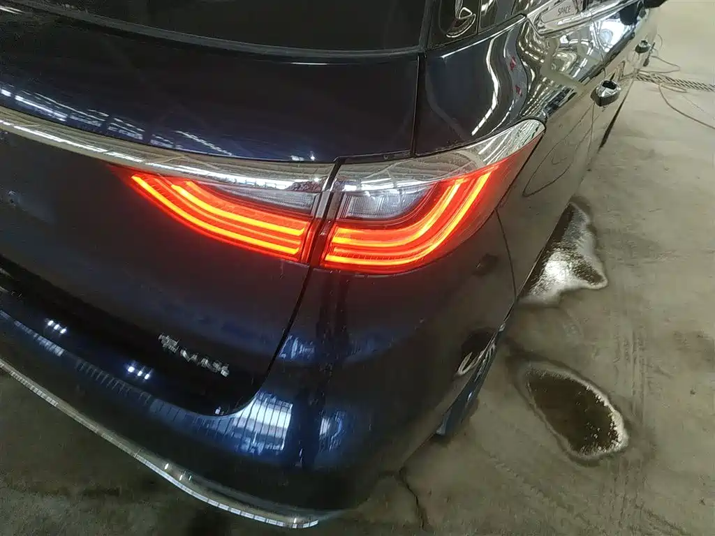 BYD Song MAX 2018 1.5T Auto Smart Connected Elite 6-Seater фото 8