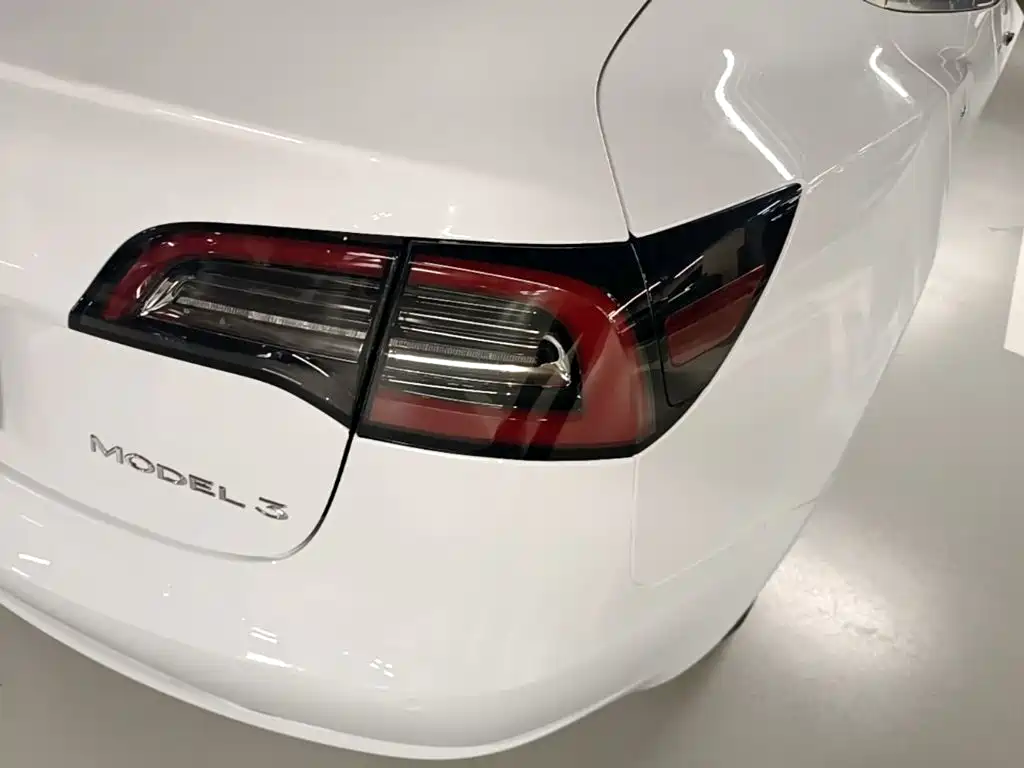 Tesla Model 3 2020 2020 Facelift Standard Range RWD Upgrade