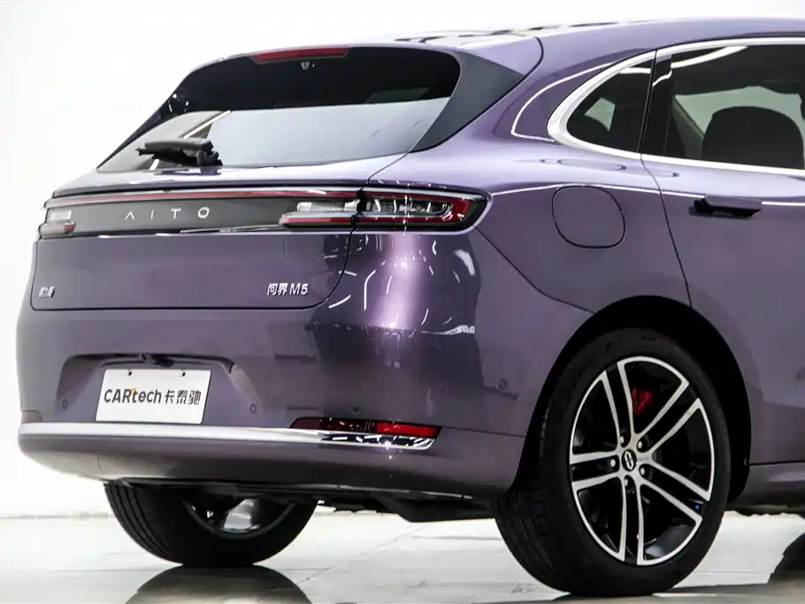 AITO Wenjie AITO M5 2025 Extended Range Ultra AWD фото 9