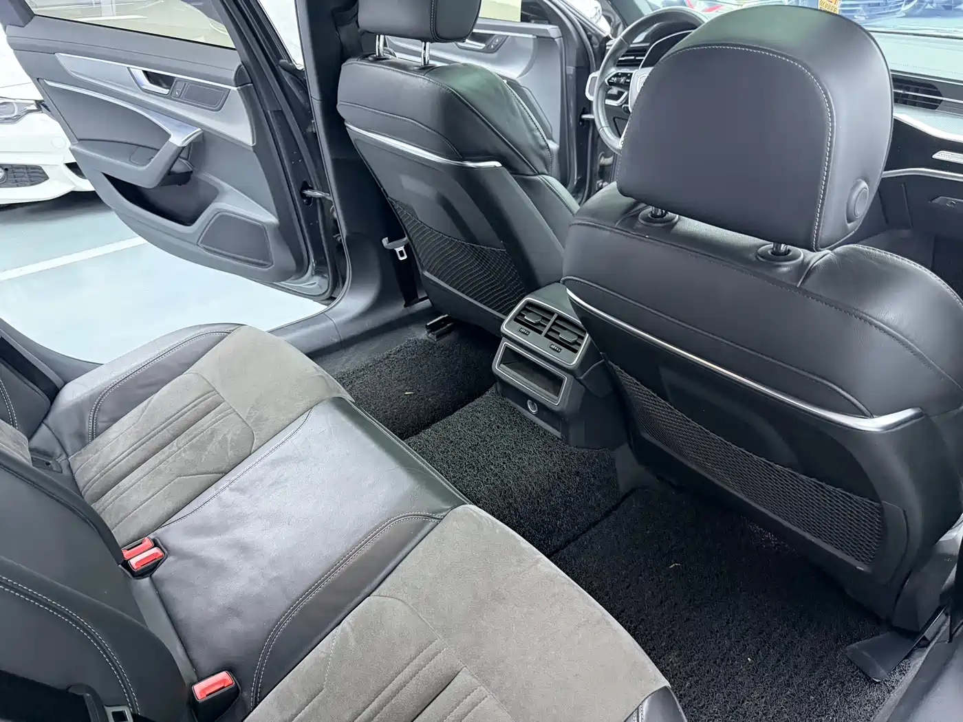 Audi A6L 2020 40 TFSI Luxury Dynamic фото 14