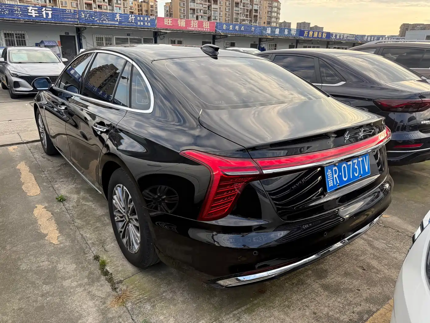 Hongqi H5 2023 1.5T DCT Smart Connect Joy Edition фото 14