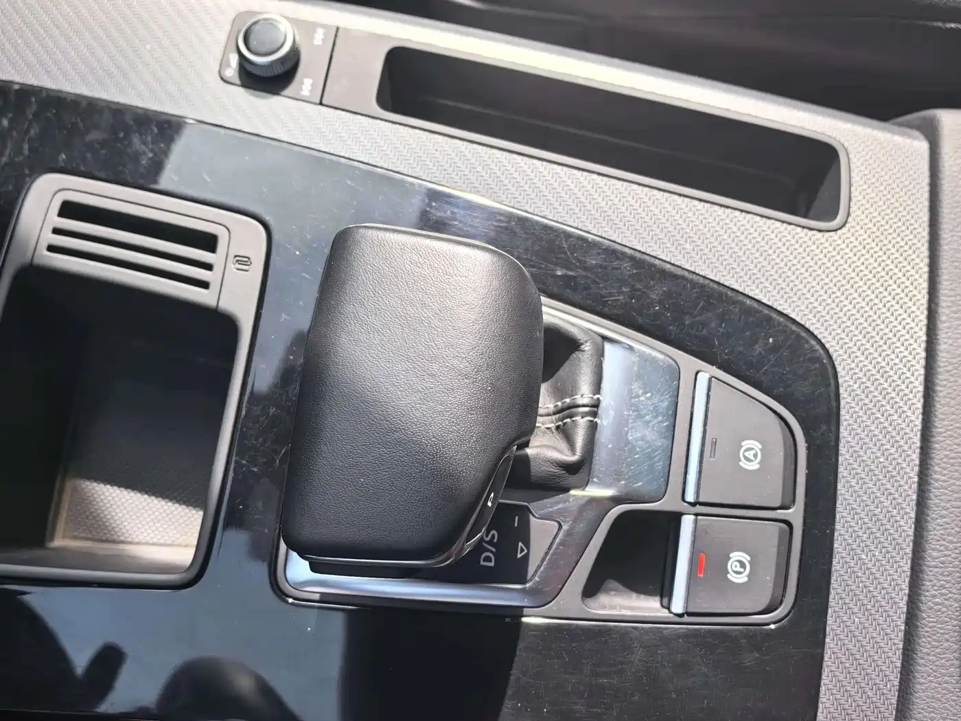 Audi Q5L 2022 40T Luxury Dynamic фото 10