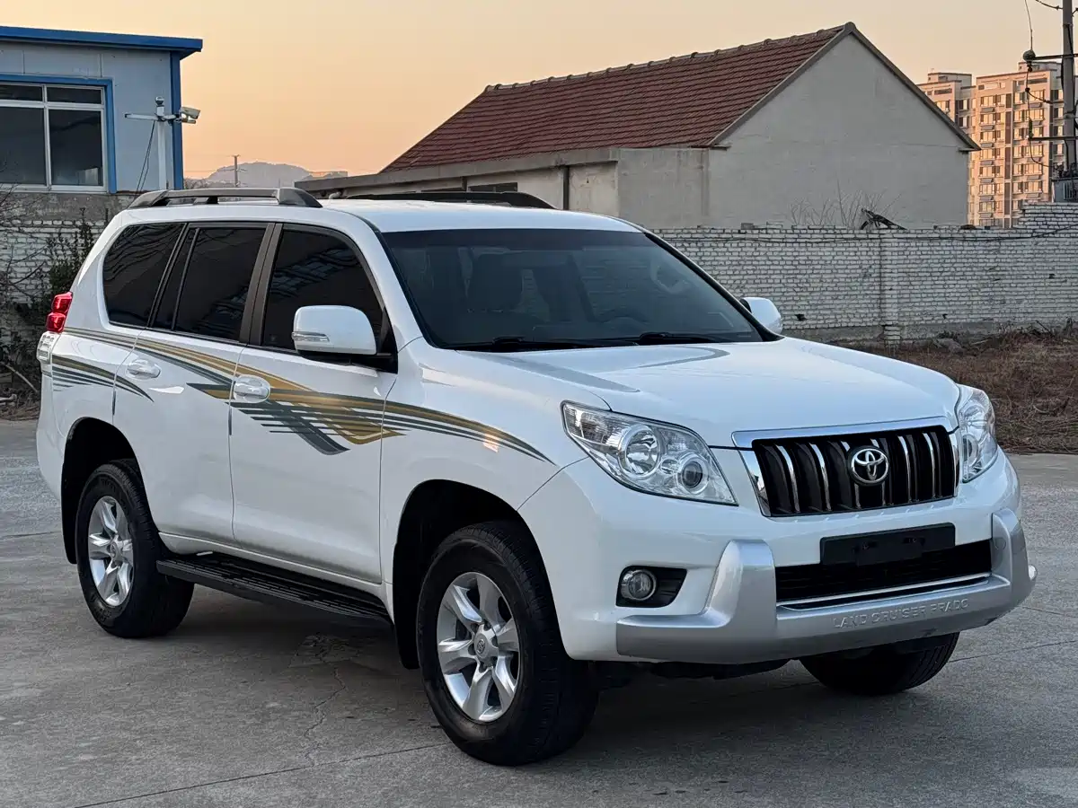 Toyota Prado (Import) 2010 2.7L Automatic Standard фото 3