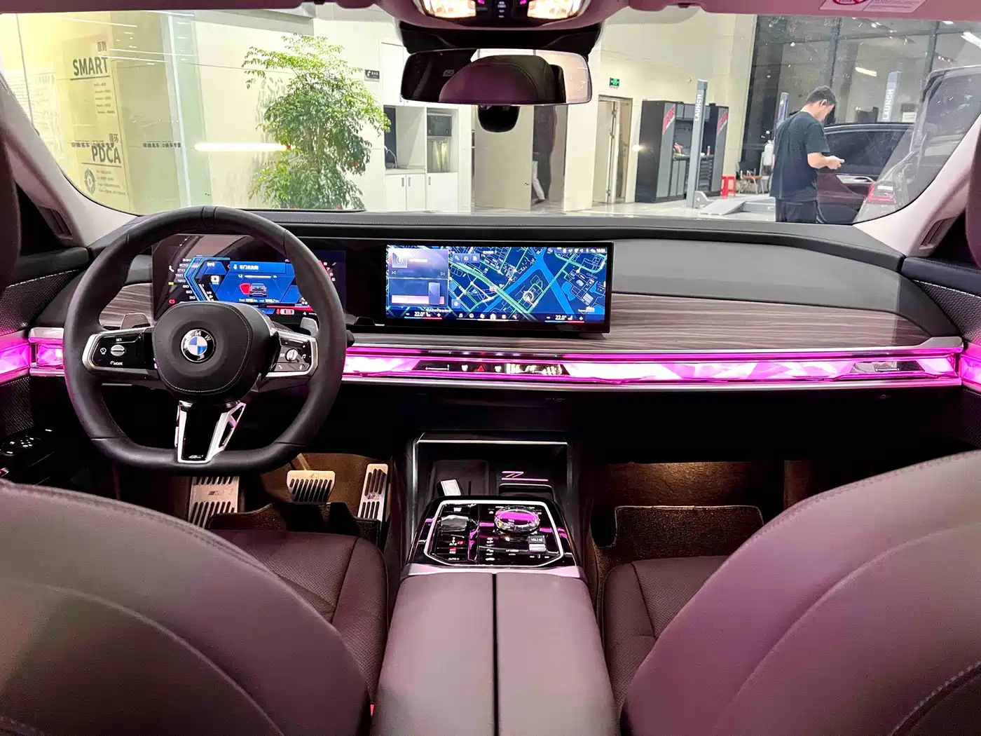 Photo 8 - BMW 7 Series