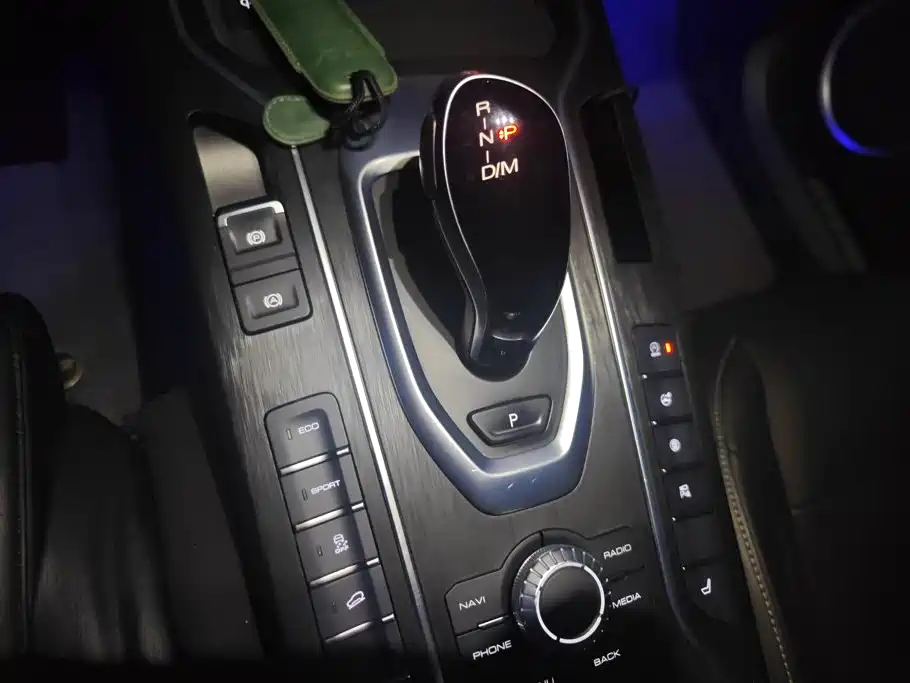 WEY VV6 2020 2021 2.0T 2WD Smart Enjoyment+