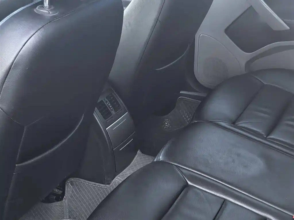 Škoda Octavia 2013 2.0L Automatic Elite Edition фото 8
